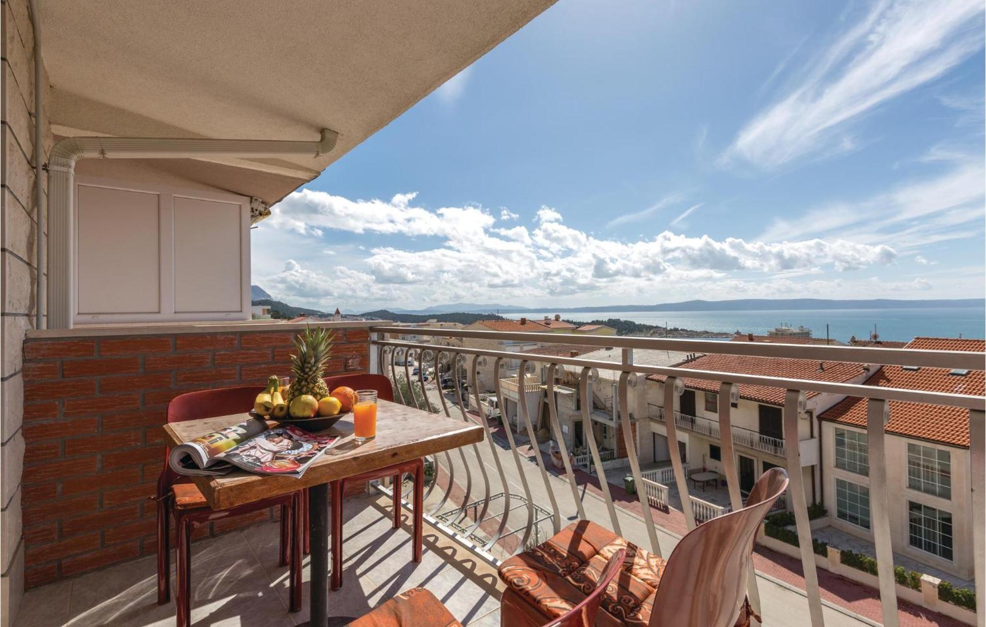 Nice Apartment In Makarska With House Sea View Экстерьер фото